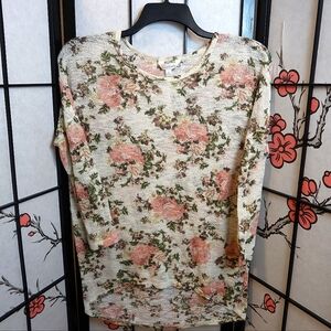 Charming Charlie Floral Cream and Pink 3/4 Sleeve Crew Neck Sweater Blouse Top